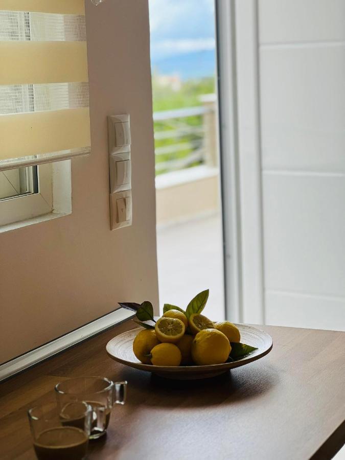 Abuelo Apartment Artemida  Ngoại thất bức ảnh