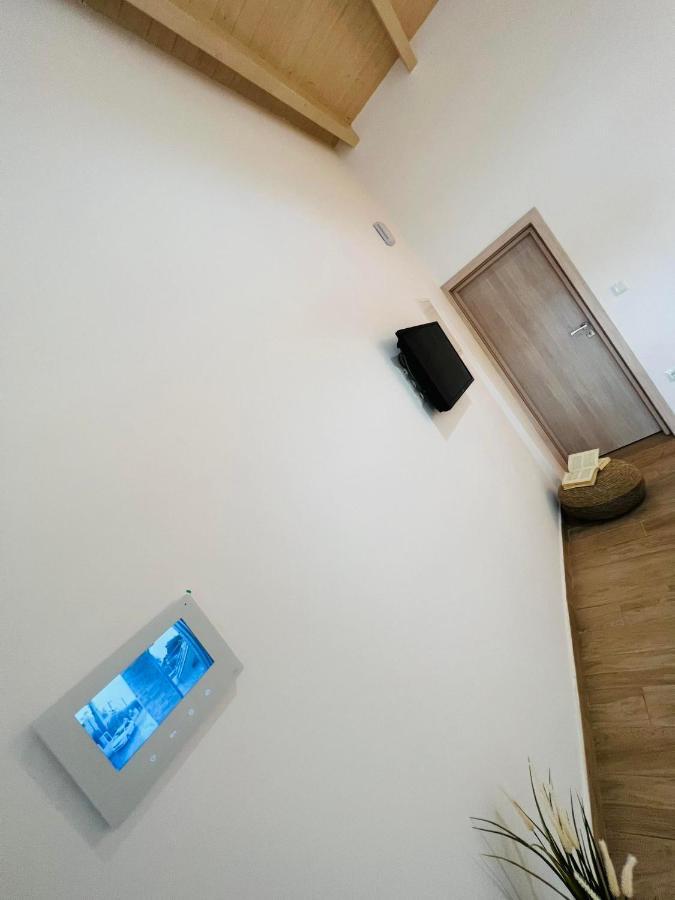 Abuelo Apartment Artemida  Ngoại thất bức ảnh