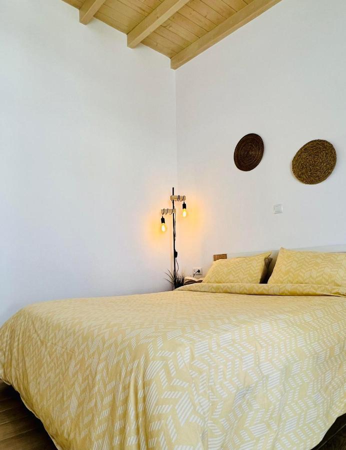 Abuelo Apartment Artemida  Ngoại thất bức ảnh